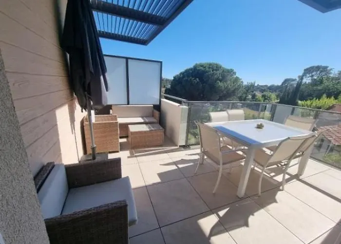 Of Standing With Swimming Pool * Saint-Raphaël