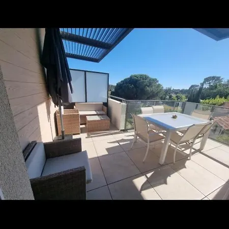 Of Standing With Swimming Pool * Saint-Raphaël