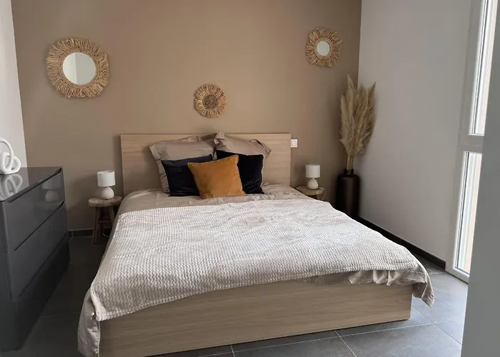 Of Standing With Swimming Pool * Saint-Raphaël